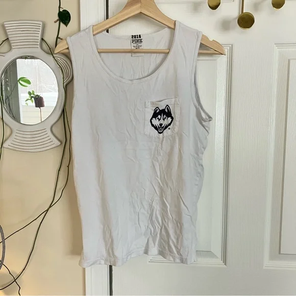 VS PINK 2016 UConn Huskies White Tank Top - Picture 2 of 5